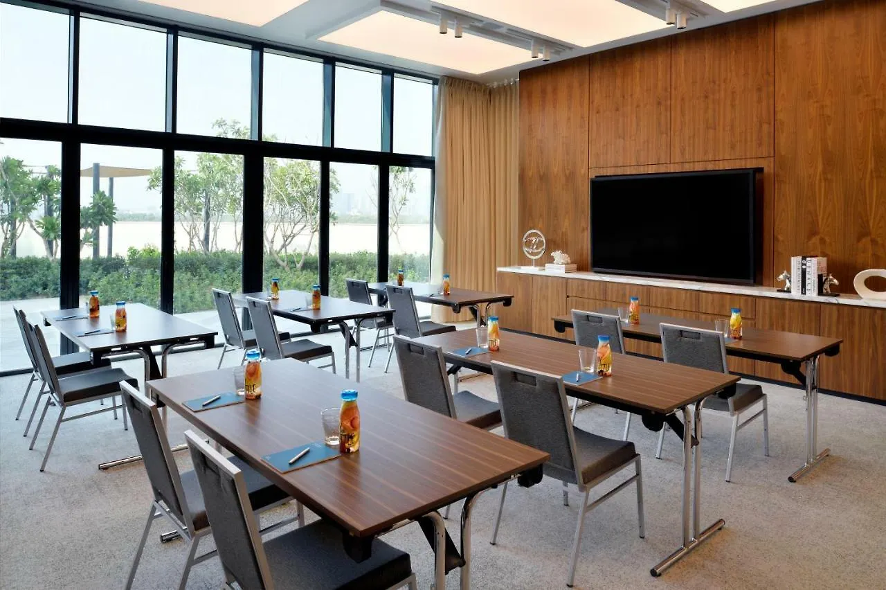 Vida Emirates Hills Hotel Dubai